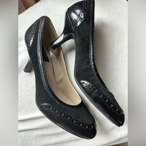 Etienne Aigner medium heel shoes